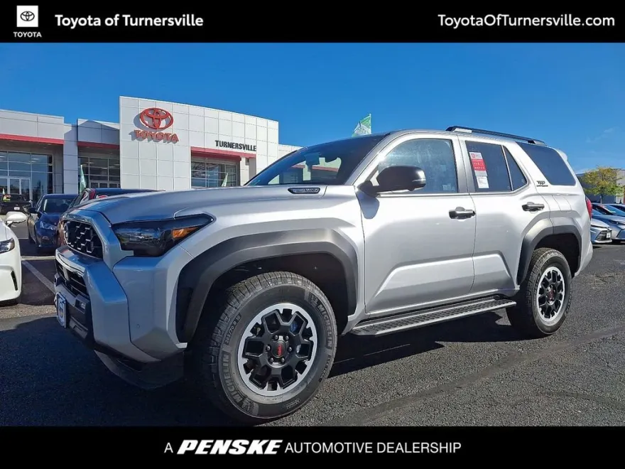 2025 Toyota 4Runner TRD Premium photo 1