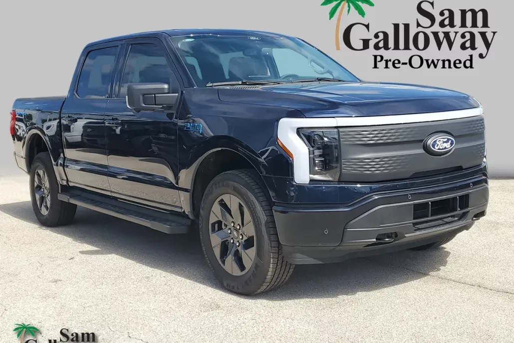 2025 Ford F-150 Lightning photo 1