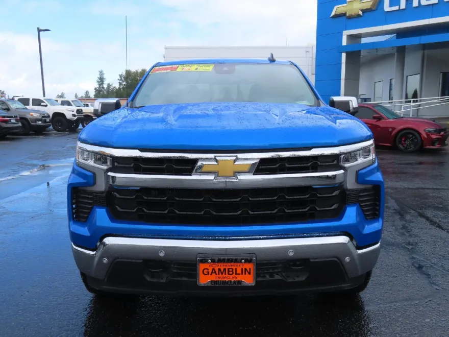 2025 Chevrolet Silverado 1500 LT photo 1