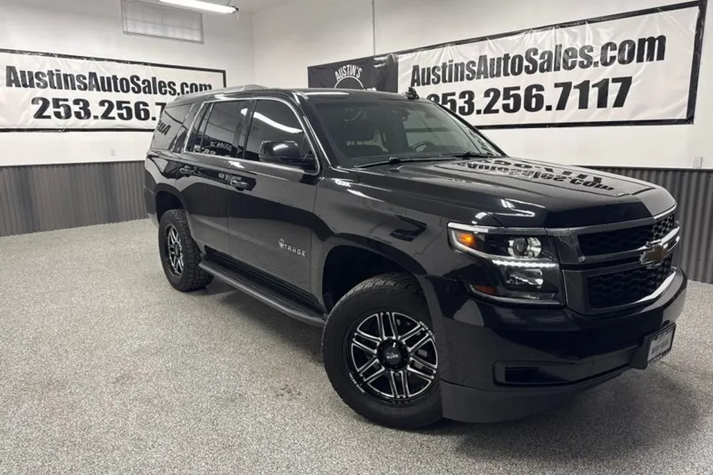 2019 Chevrolet Tahoe LT photo 1