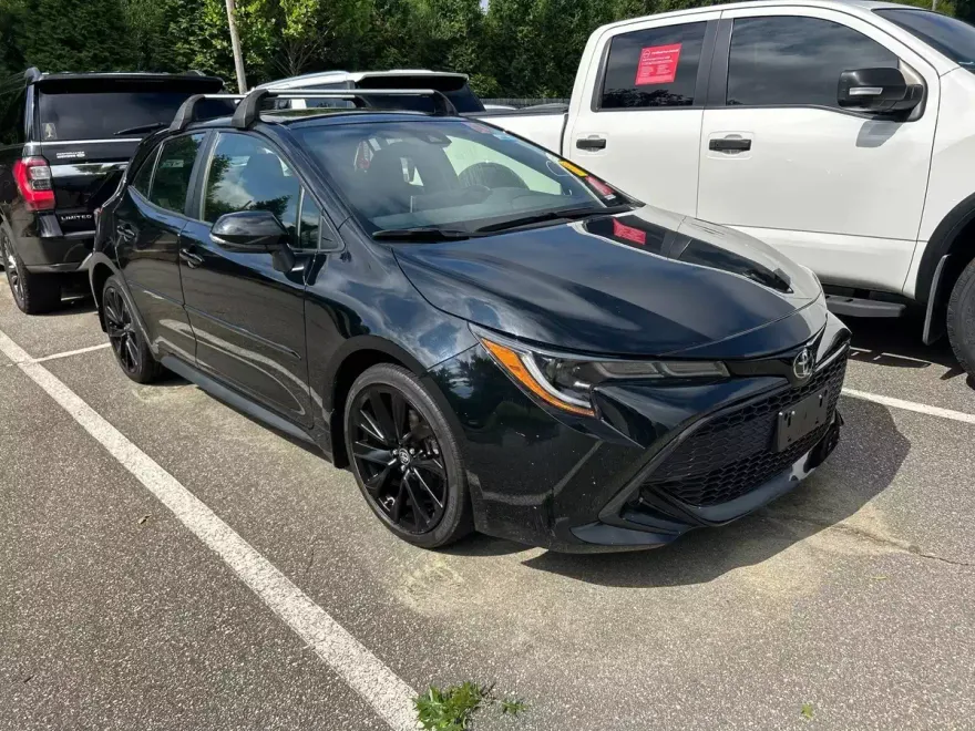 2022 Toyota Corolla SE photo 1