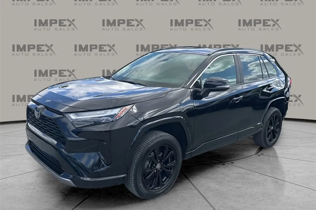 2022 Toyota RAV4 Hybrid SE photo 1