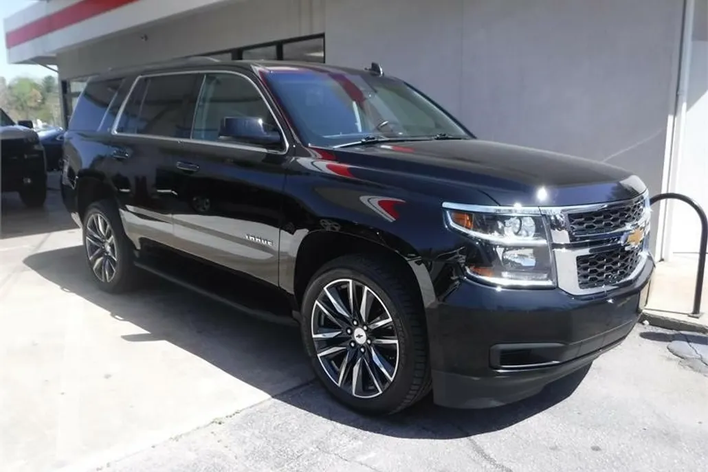 2020 Chevrolet Tahoe LT photo 1