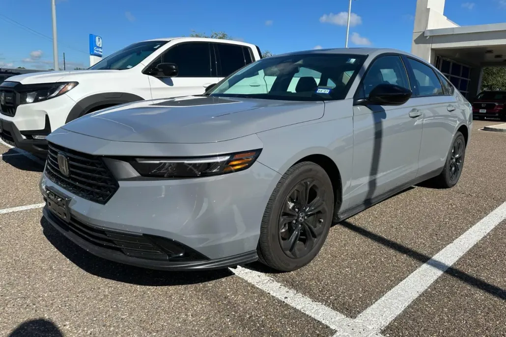 2025 Honda Accord SE photo 1