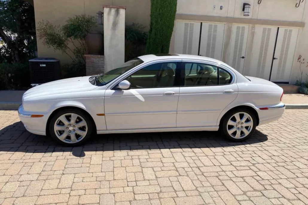 2004 Jaguar X-Type 3.0 photo 1