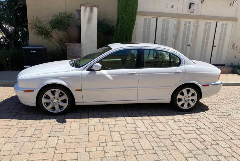 2004 Jaguar X-Type 3.0 photo 1