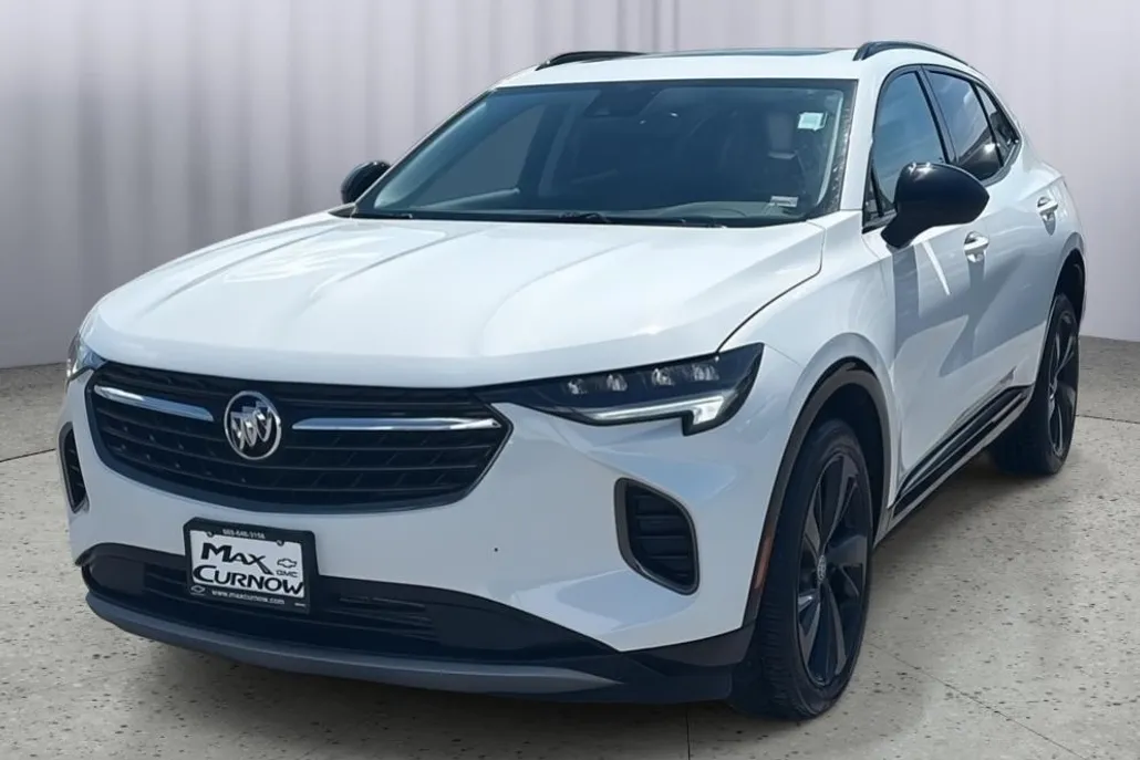 2023 Buick Envision Essence photo 1