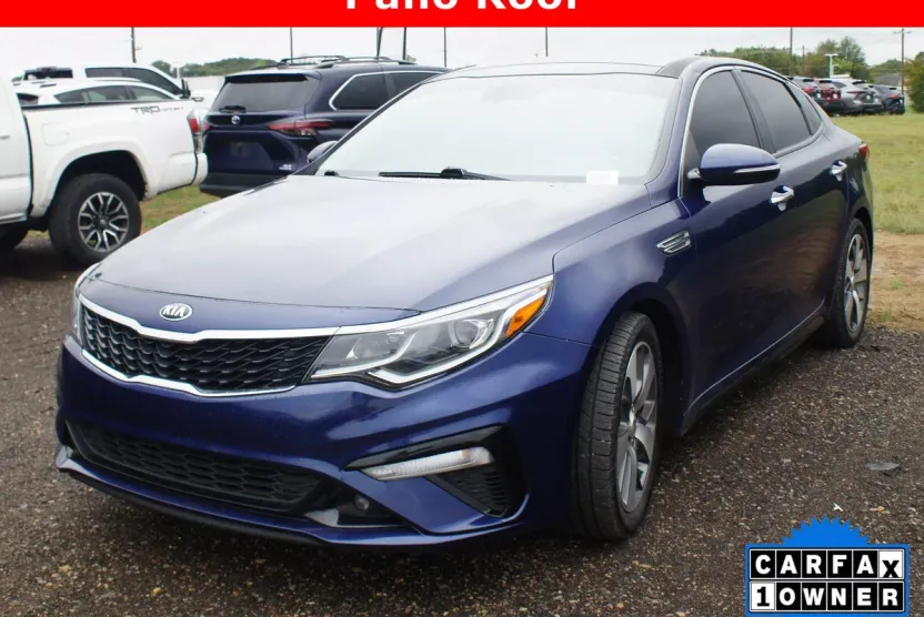 2019 Kia Optima S photo 1