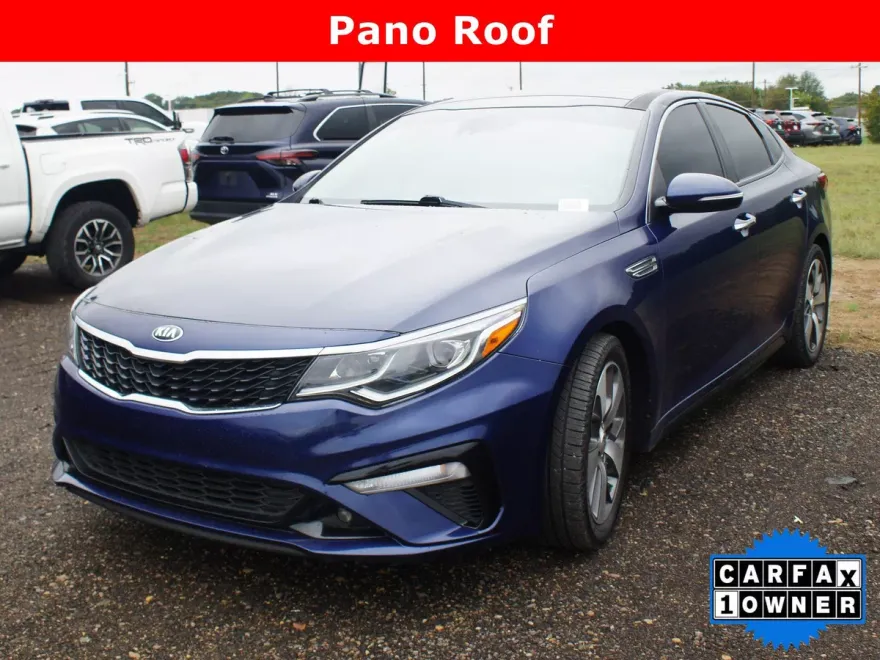 2019 Kia Optima S photo 1