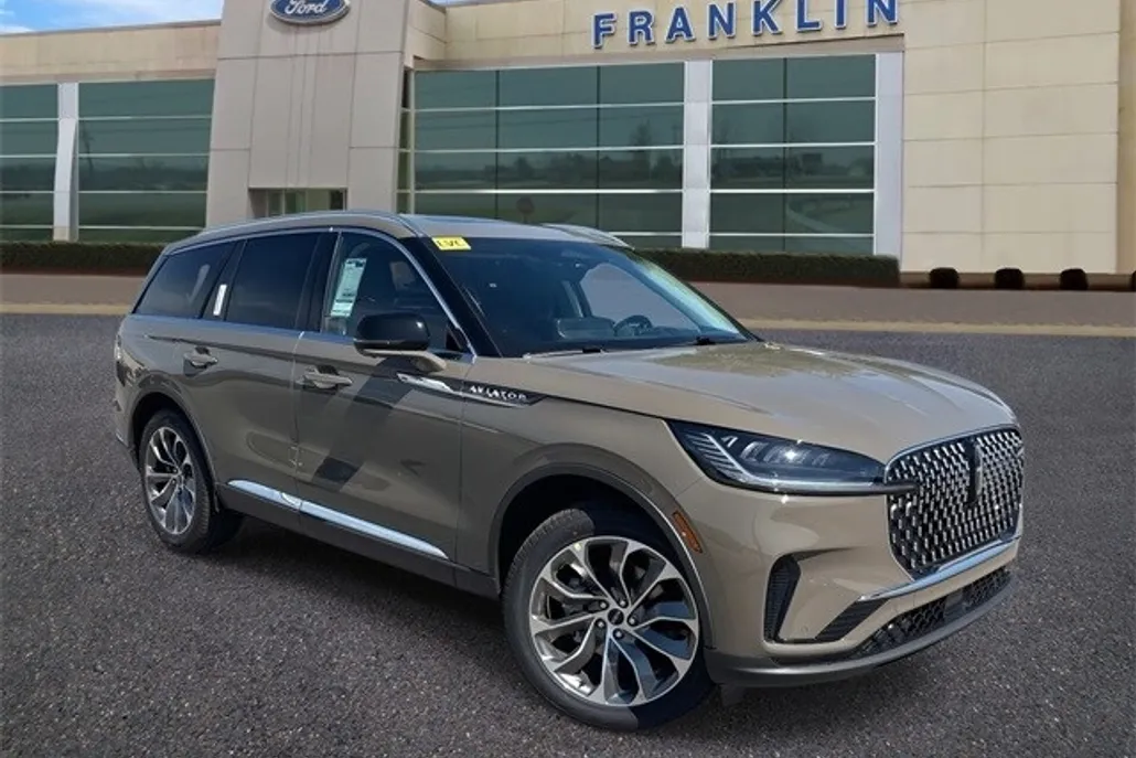 2025 Lincoln Aviator Premiere photo 1