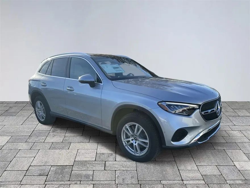2025 Mercedes Benz GLC 300 photo 1