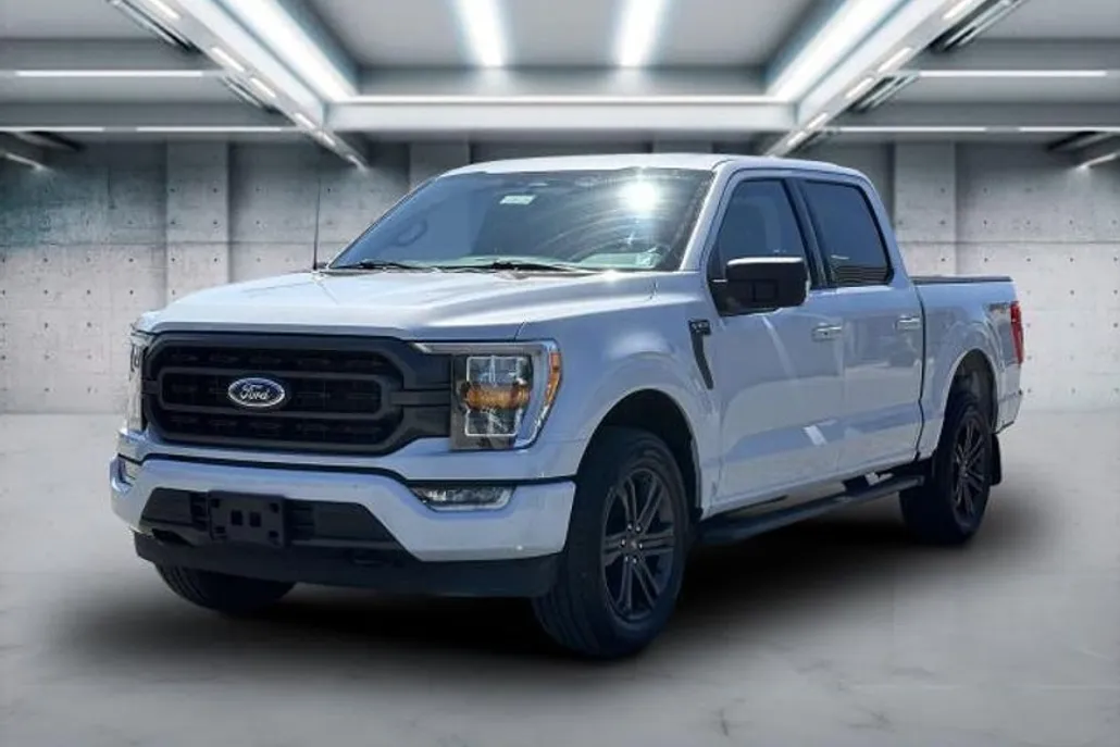 2022 Ford F-150 XLT photo 1