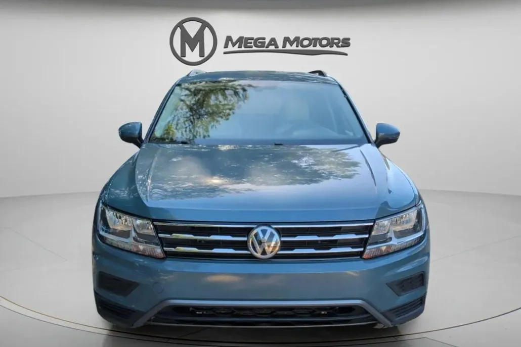 2021 Volkswagen Tiguan R-Line Black SEL photo 1