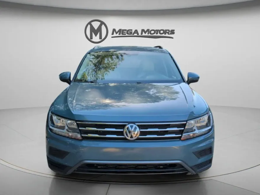 2021 Volkswagen Tiguan R-Line Black SEL photo 1
