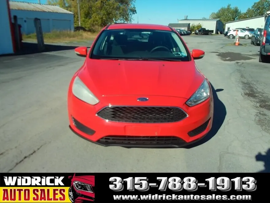 2017 Ford Focus SE photo 1