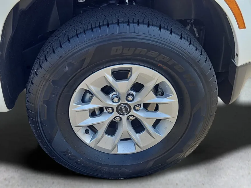 2025 Nissan Frontier S photo 1