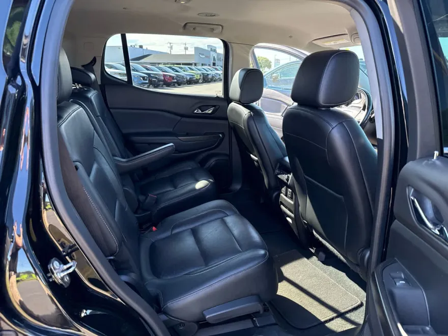 2019 Gmc Acadia SLT photo 1