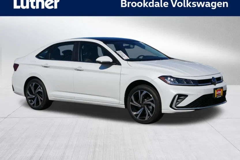 2025 Volkswagen Jetta SEL photo 1