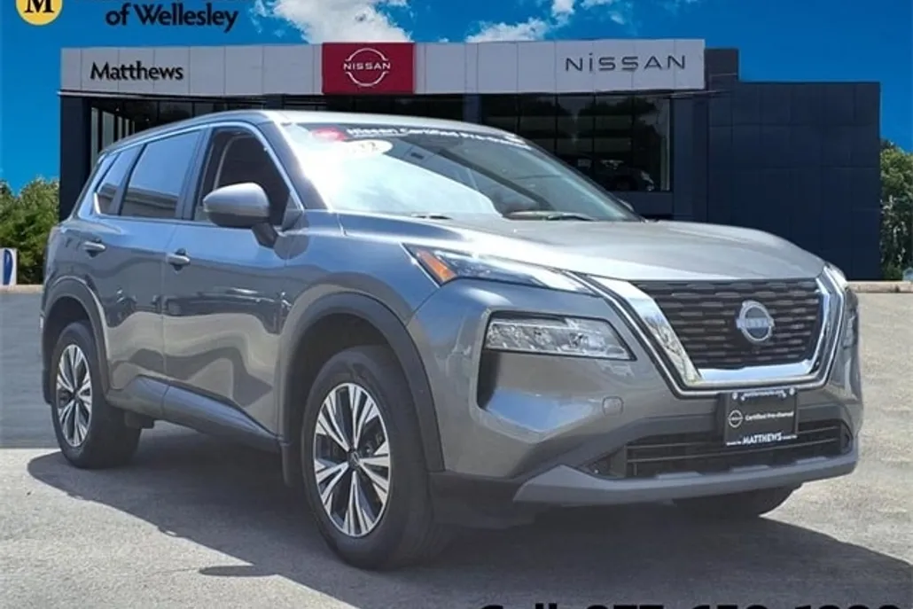2022 Nissan Rogue SV photo 1