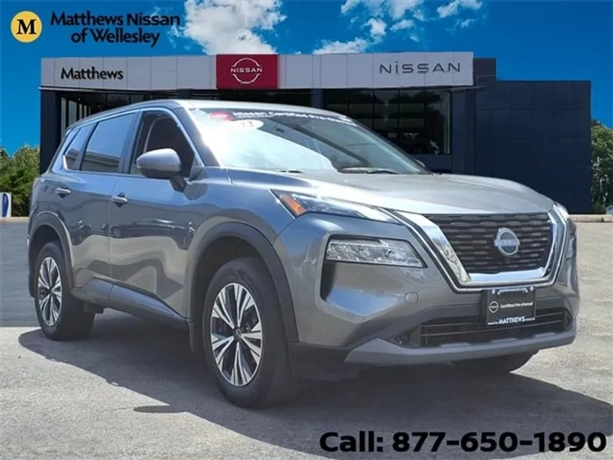 2022 Nissan Rogue SV photo 1