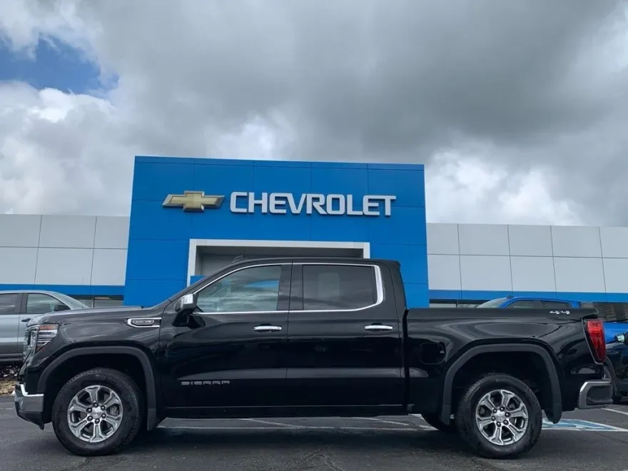 2024 Gmc Sierra 1500 SLT photo 1