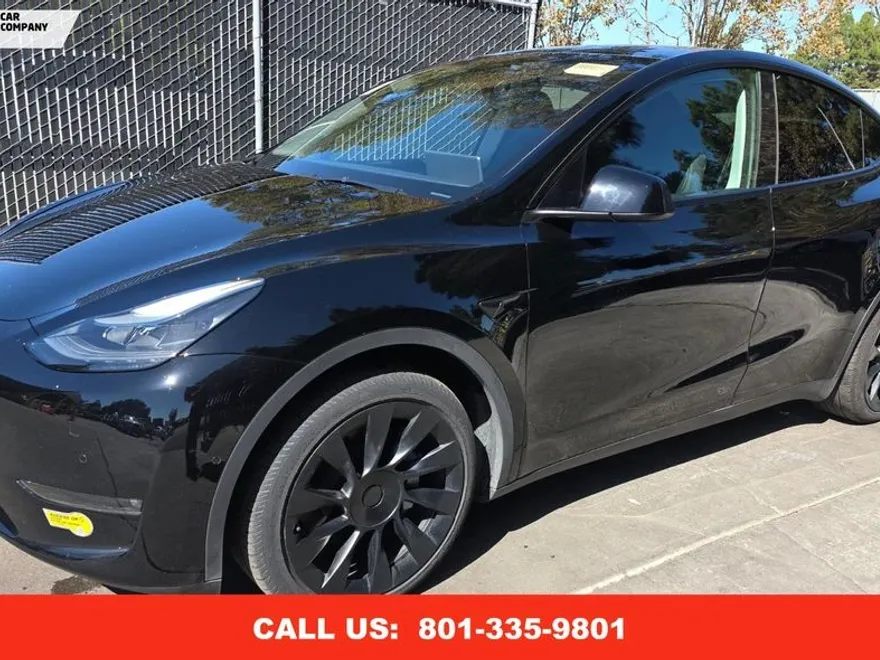 2022 Tesla Model Y Long Range photo 1