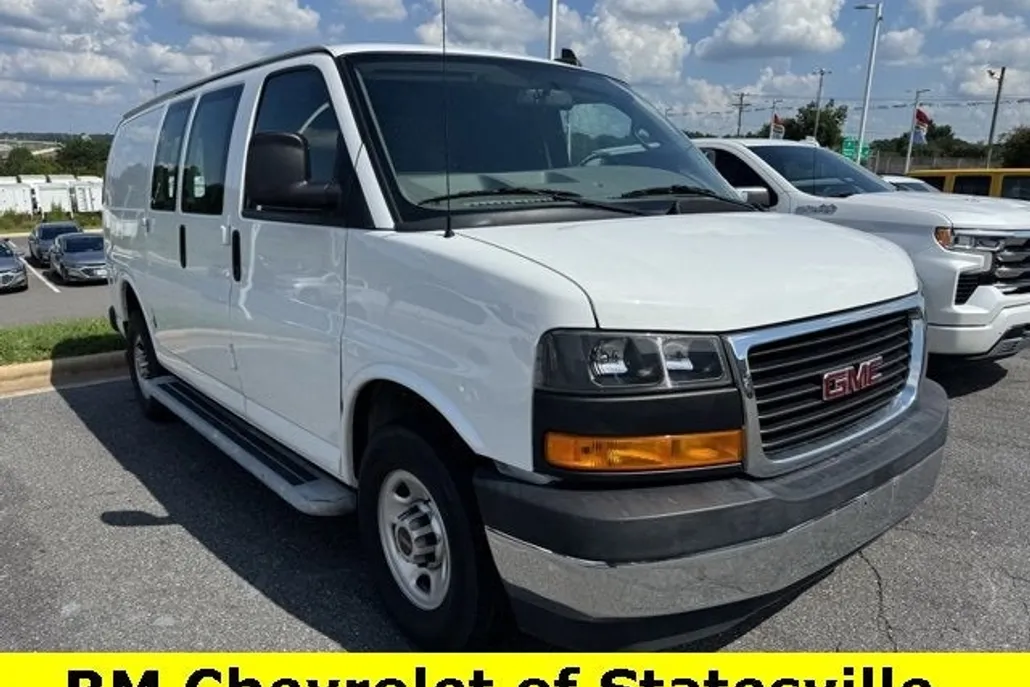 2023 Gmc Savana Cargo 2500 photo 1