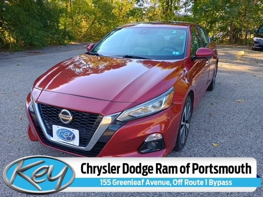 2022 Nissan Altima 2.5 SL photo 1