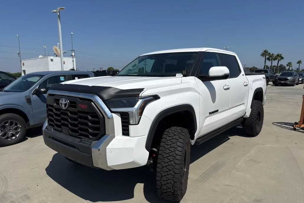 2022 Toyota Tundra SR5 photo 1