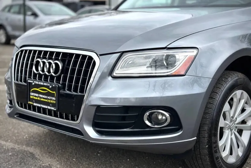 2017 Audi Q5 2.0T Premium photo 1