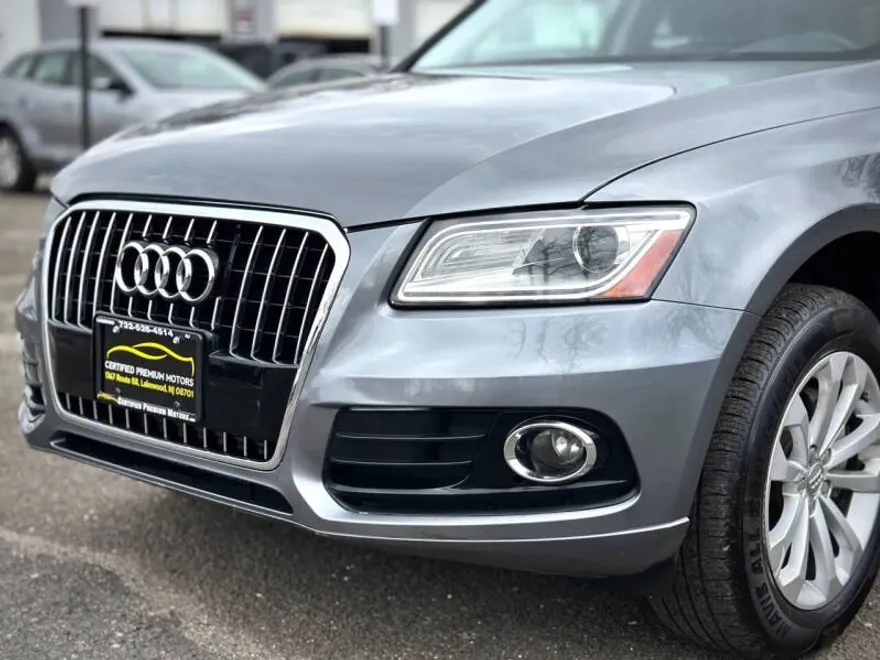 2017 Audi Q5 2.0T Premium photo 1