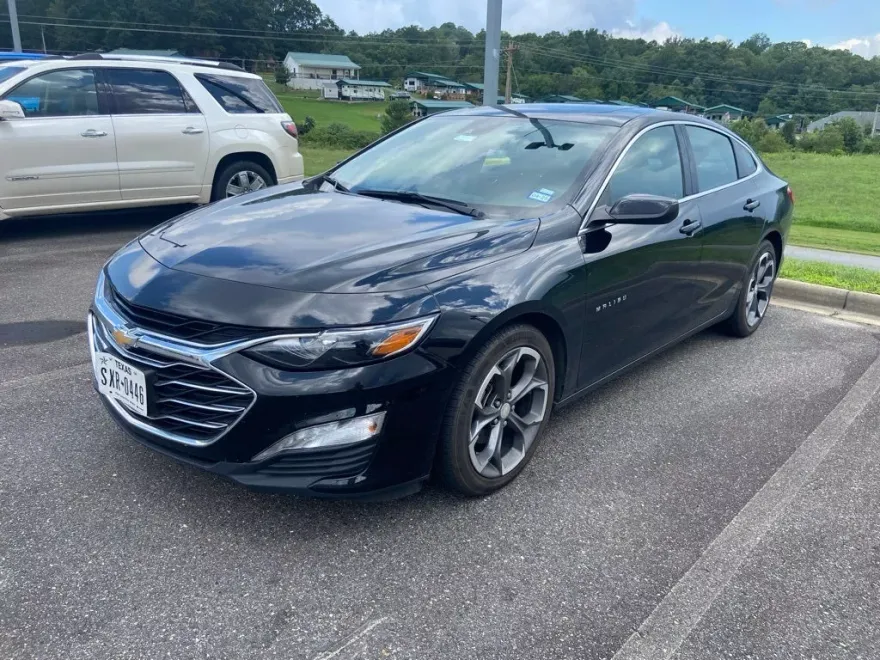 2023 Chevrolet Malibu 1LT photo 1