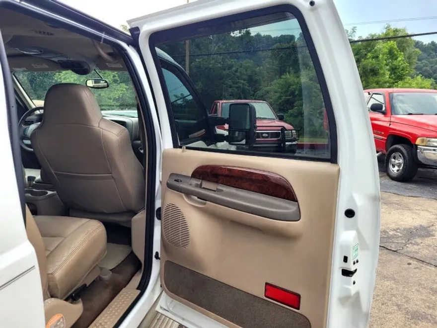2002 Ford Excursion Limited photo 1