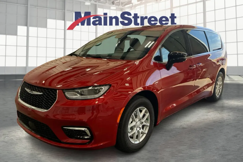 2026 Chrysler Pacifica photo 1