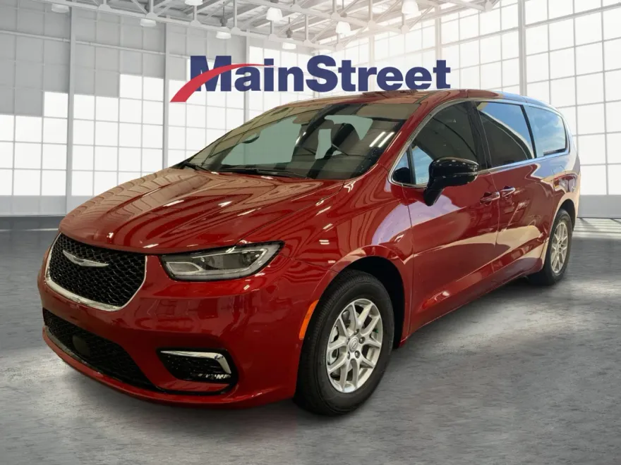 2026 Chrysler Pacifica photo 1