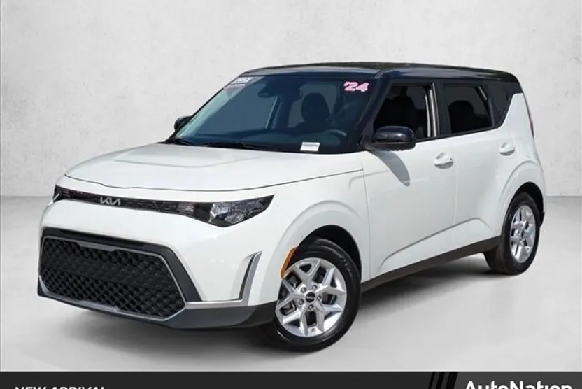 2024 Kia Soul S photo 1