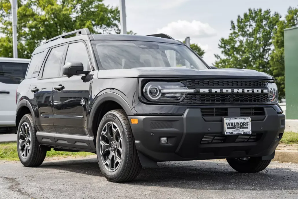 2025 Ford Bronco Sport Outer Banks photo 1