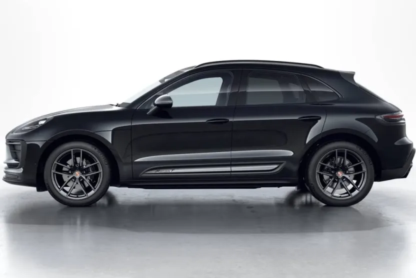 2026 Porsche Macan T photo 1