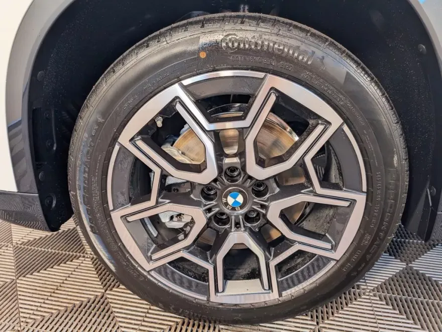 2026 Bmw X1 XDrive28i photo 1