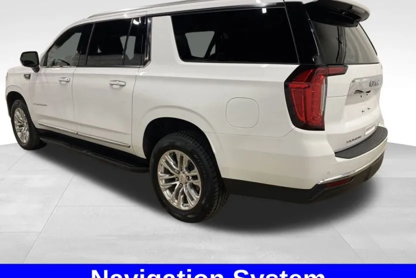 2023 Gmc Yukon XL SLT photo 1