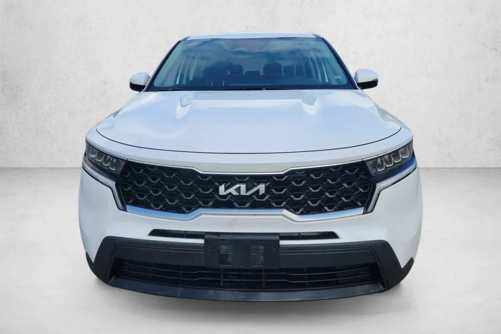 2022 Kia Sorento LX photo 1