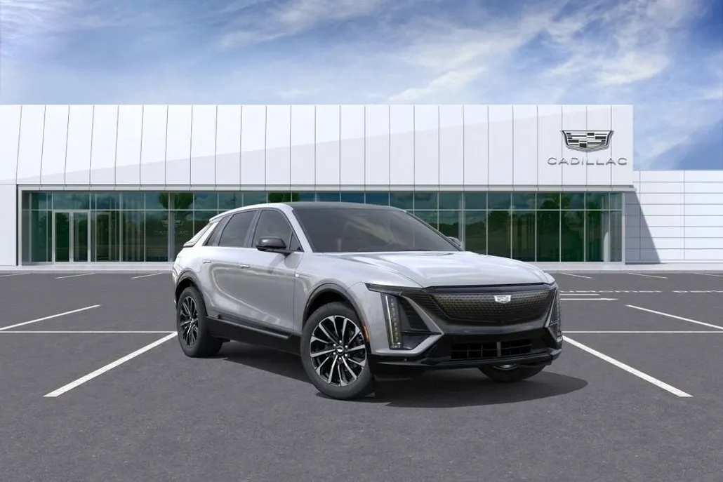 2025 Cadillac Lyriq Sport photo 1