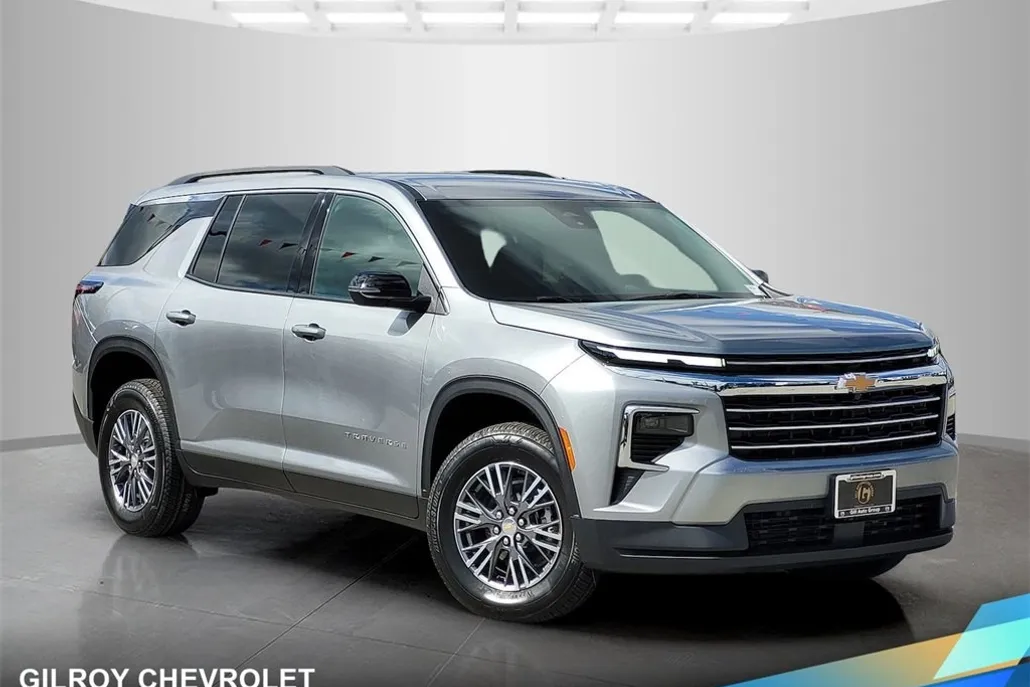 2026 Chevrolet Traverse photo 1
