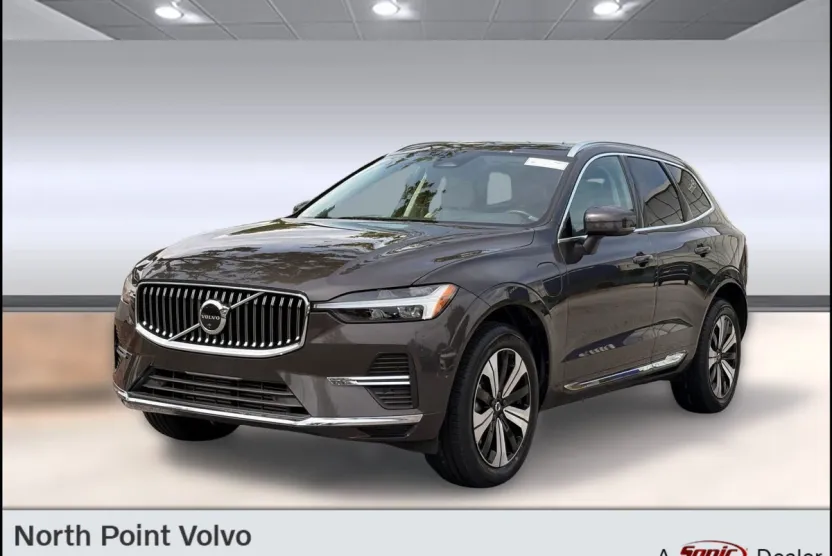 2023 Volvo XC60 Recharge Hybrid T8 eAWD Plus photo 1