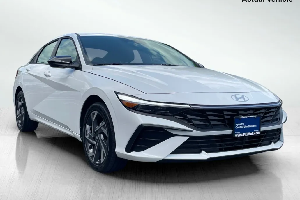 2025 Hyundai Elantra Hybrid SEL Sport photo 1