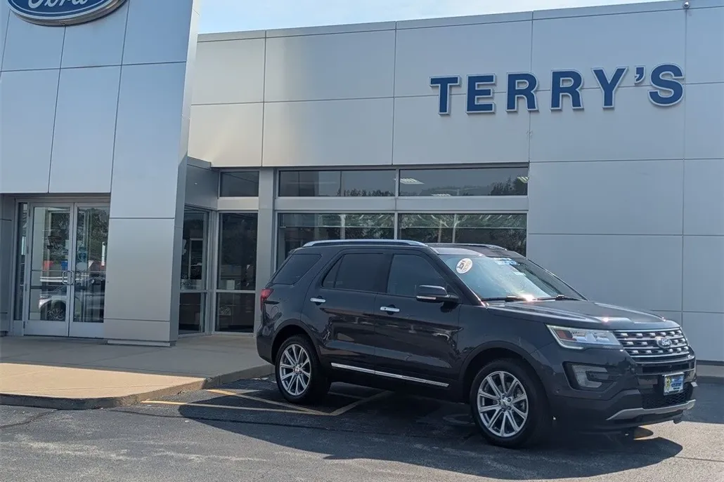 2017 Ford Explorer Limited photo 1