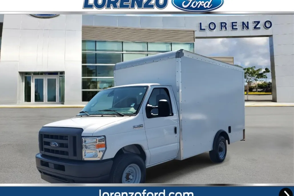 2023 Ford E-350 photo 1