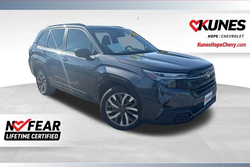 2025 Subaru Forester Touring photo 1