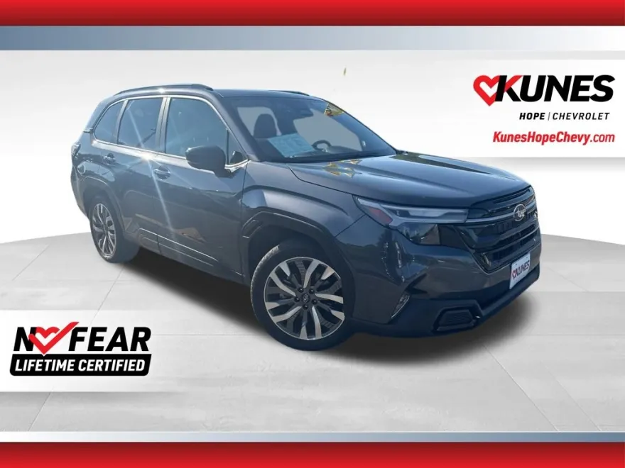 2025 Subaru Forester Touring photo 1