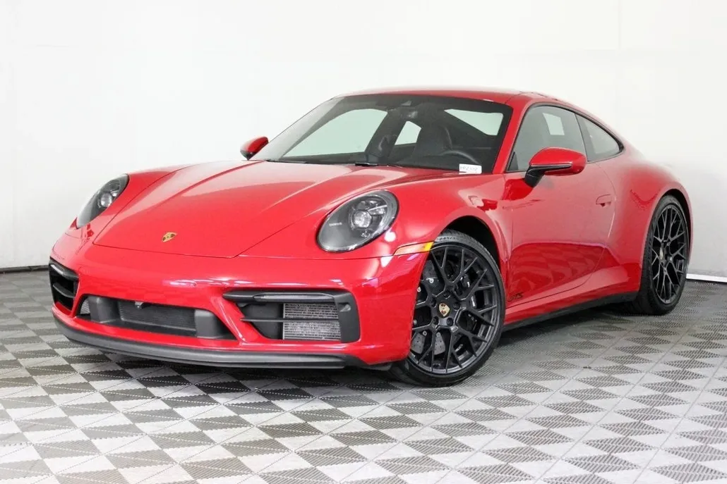 2024 Porsche 911 GTS photo 1